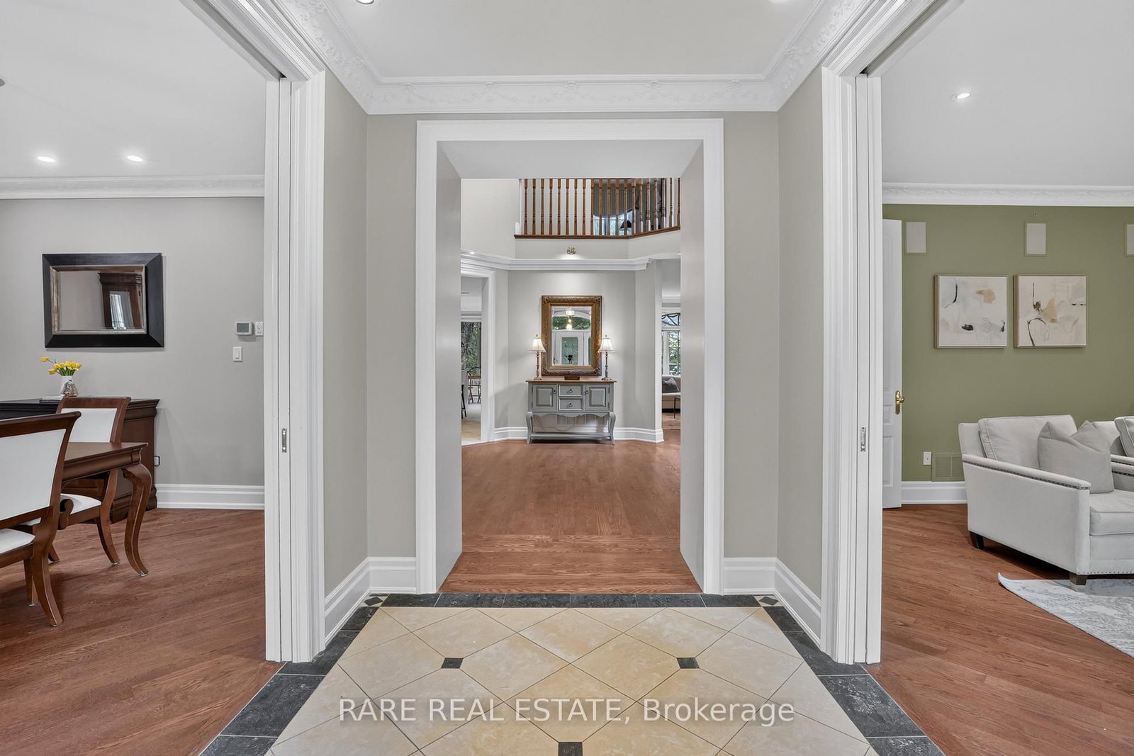 92 Willis Drive • Aurora, ON photo 6