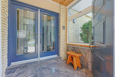 12 Jill Court • Markham, ON photo 5