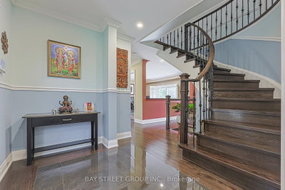 12 Jill Court • Markham, ON photo 6