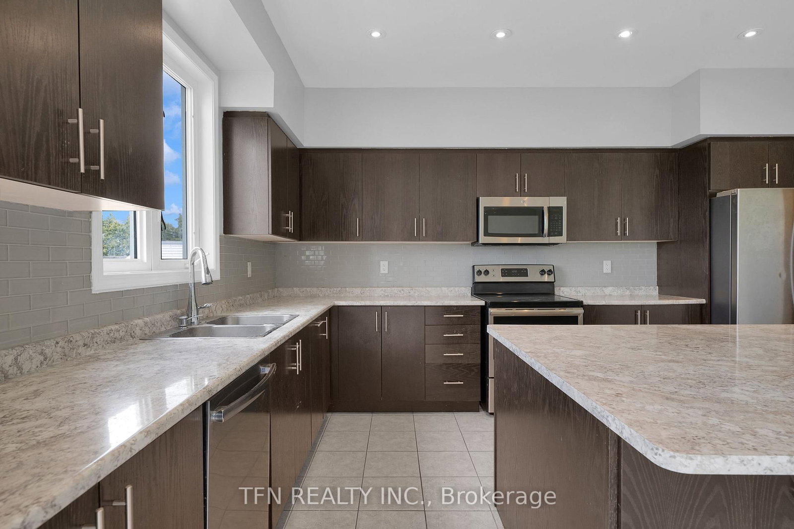 24 Don Hadden Crescent • Brock, ON photo 17