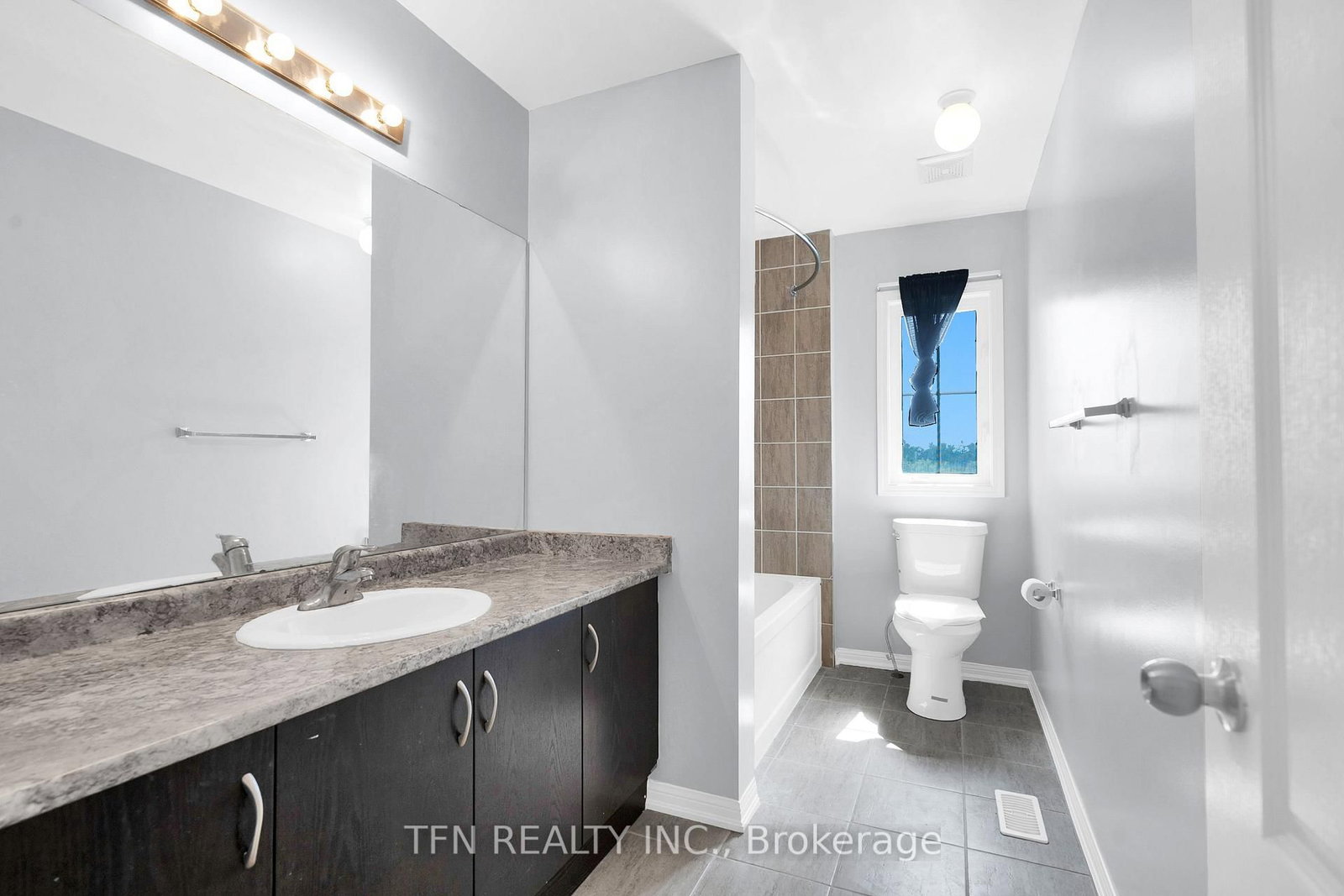 24 Don Hadden Crescent • Brock, ON photo 33
