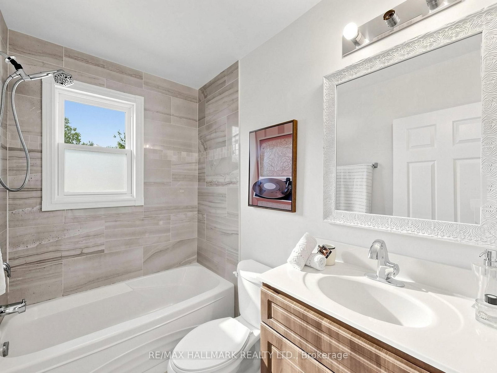 79 Cartier Crescent • Richmond Hill, ON photo 17
