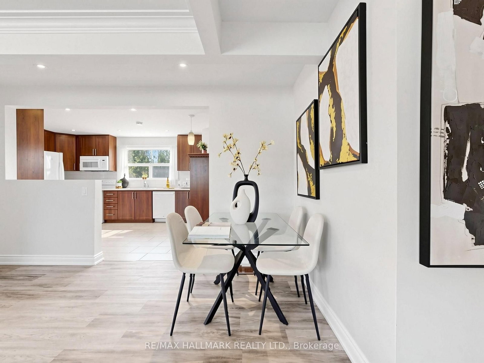 79 Cartier Crescent • Richmond Hill, ON photo 8