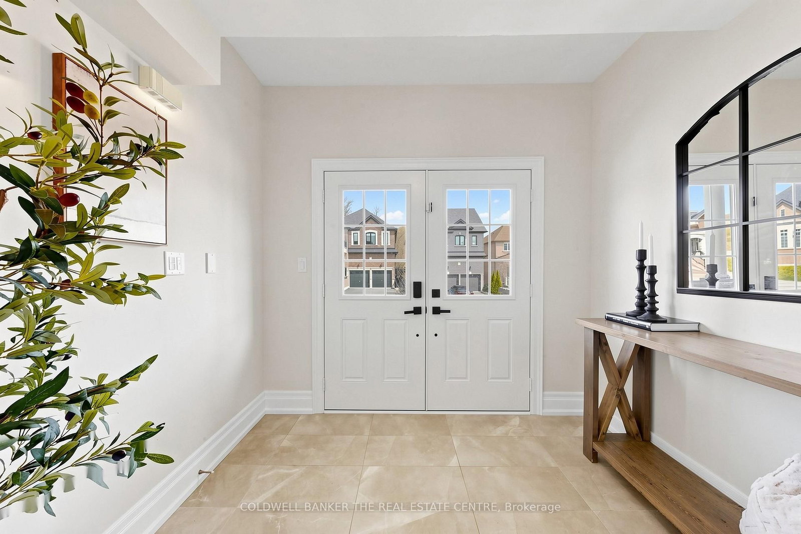 793 Prest Way • Newmarket, ON photo 3