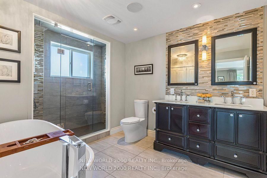 245 Lakeland Crescent • Richmond Hill, ON photo 13