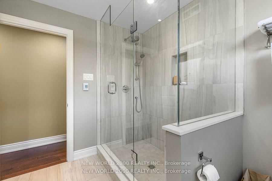 245 Lakeland Crescent • Richmond Hill, ON photo 16