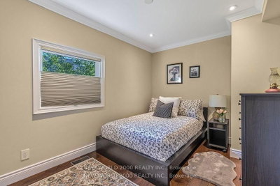 245 Lakeland Crescent • Richmond Hill, ON photo 8
