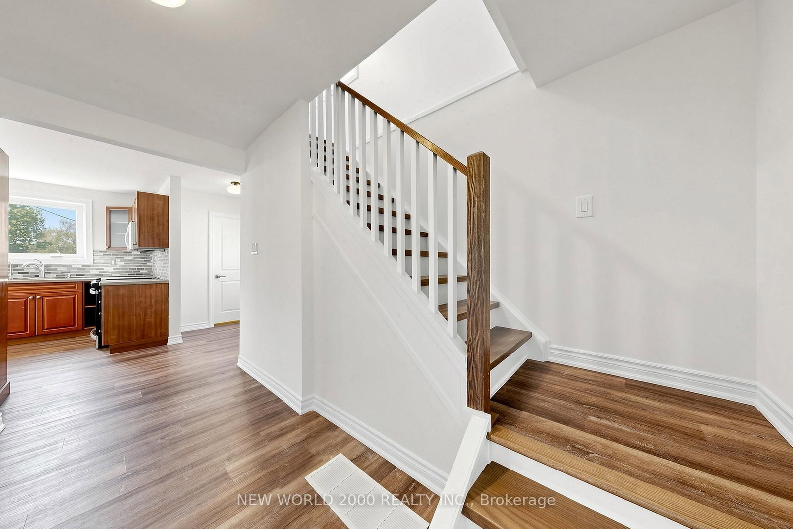 10 Buce Avenue • Bradford West Gwillimbury, ON photo 15