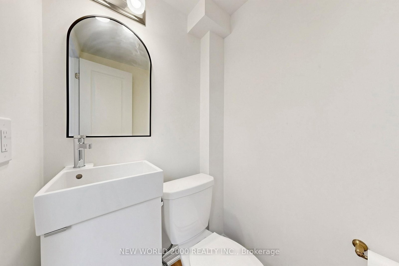 10 Buce Avenue • Bradford West Gwillimbury, ON photo 16