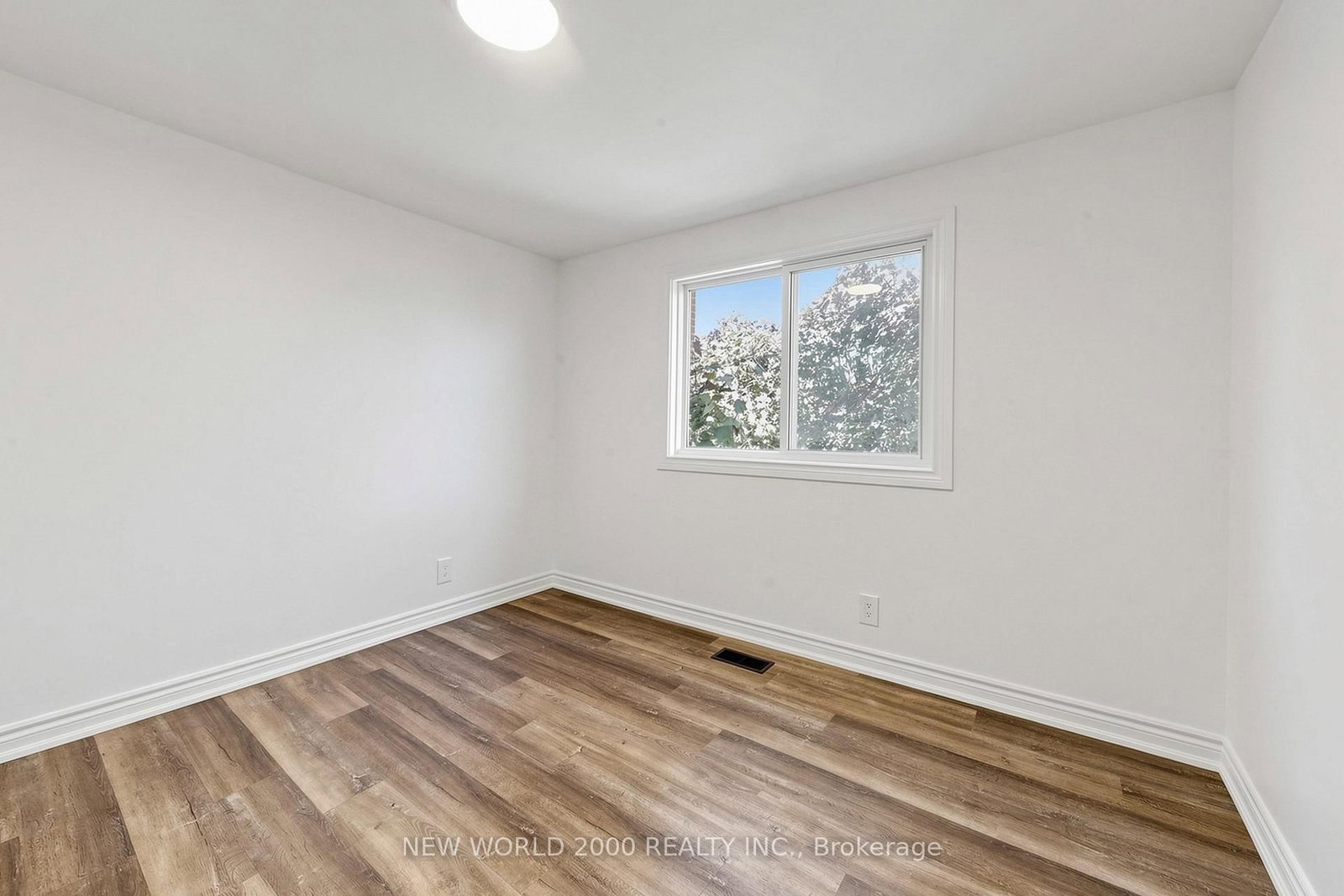 10 Buce Avenue • Bradford West Gwillimbury, ON photo 21
