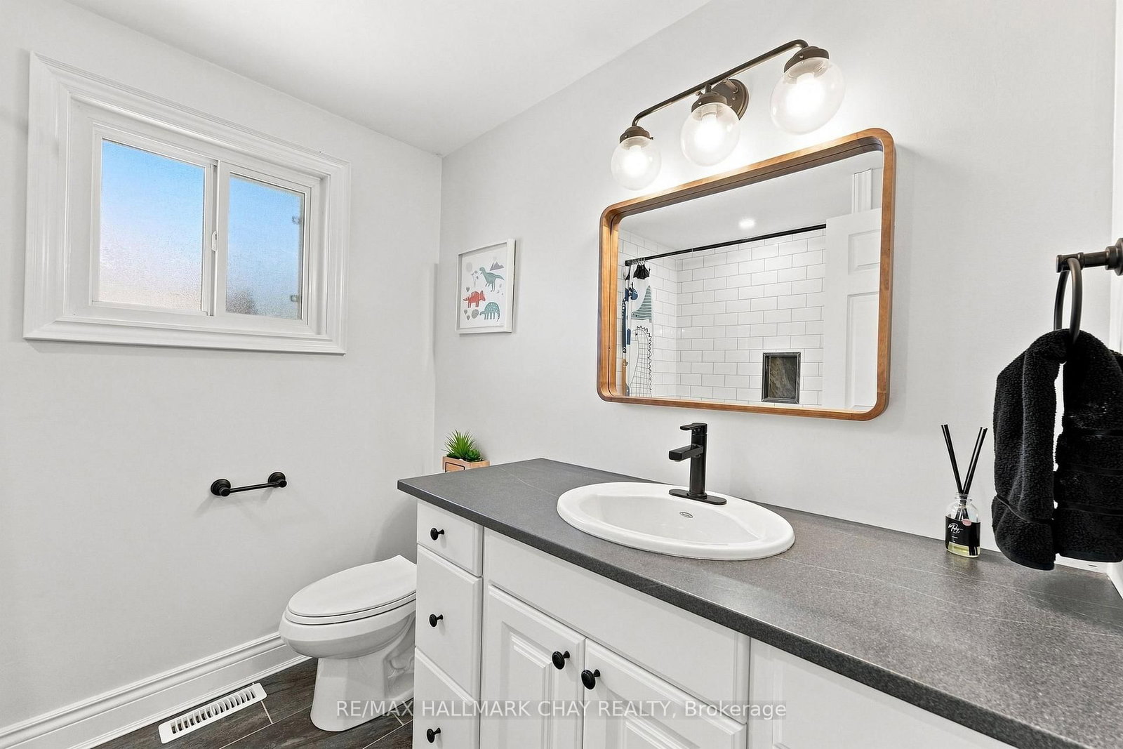 278 Carlisle Street • Newmarket, ON photo 21
