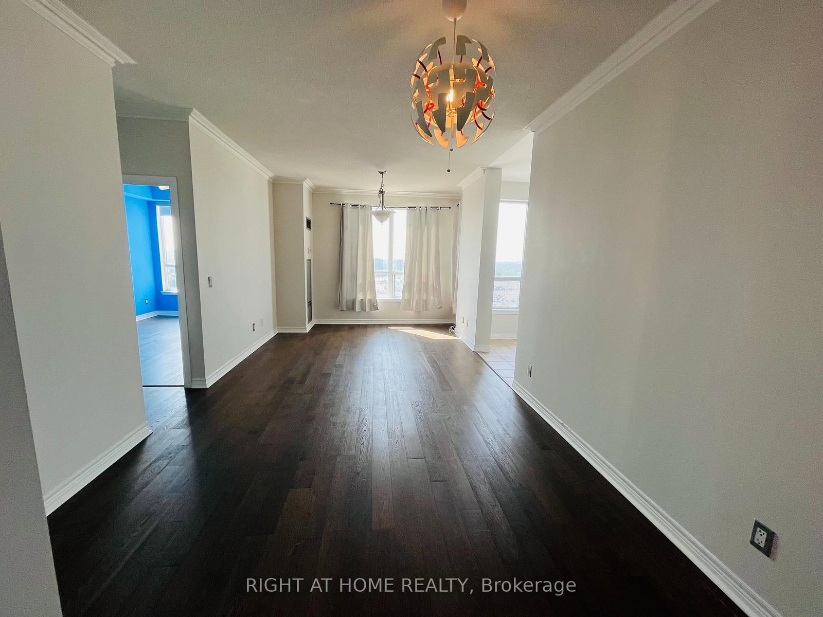15 North Park Road • #LPH209 • Vaughan, ON photo 12