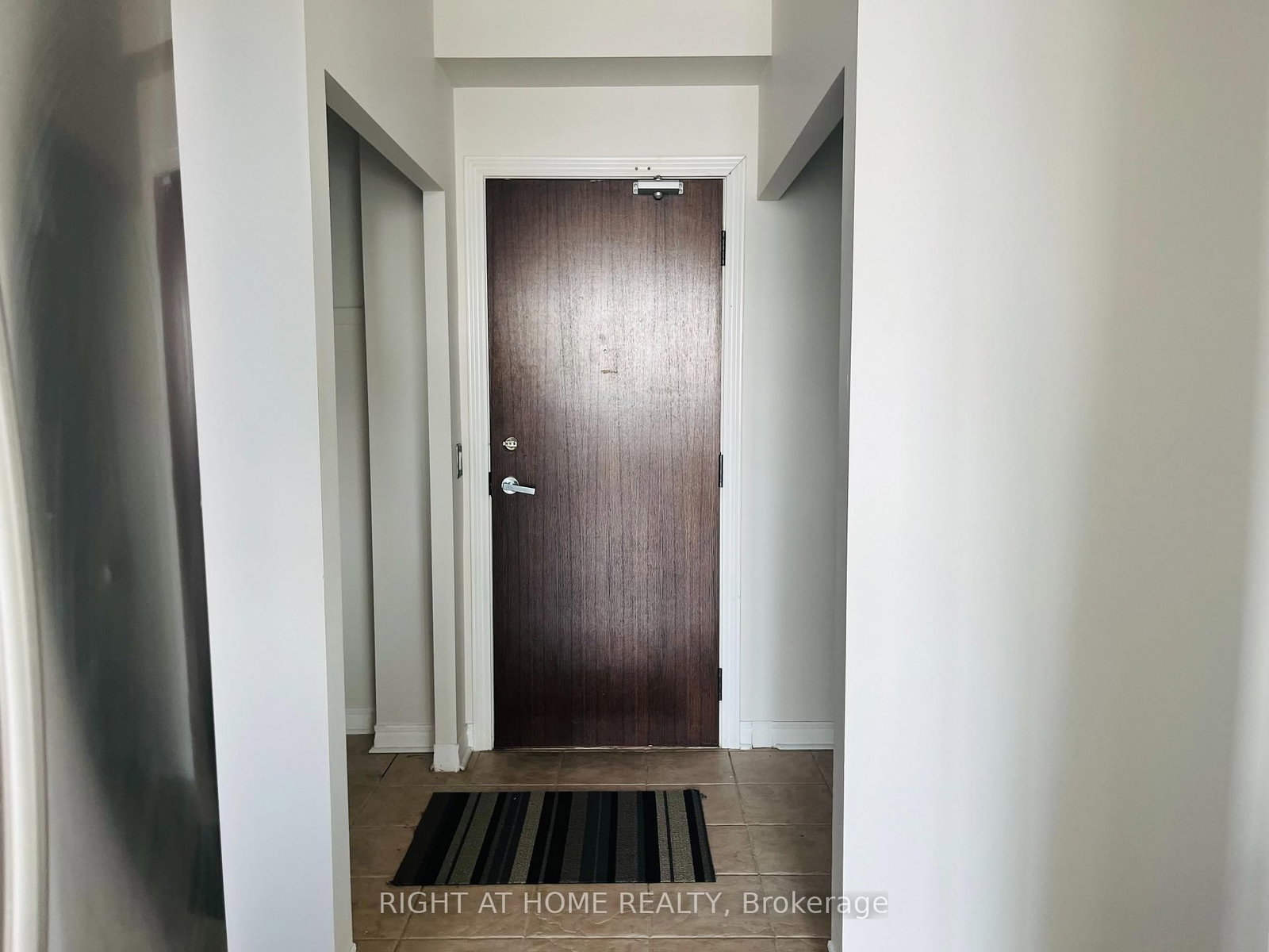 15 North Park Road • #LPH209 • Vaughan, ON photo 16