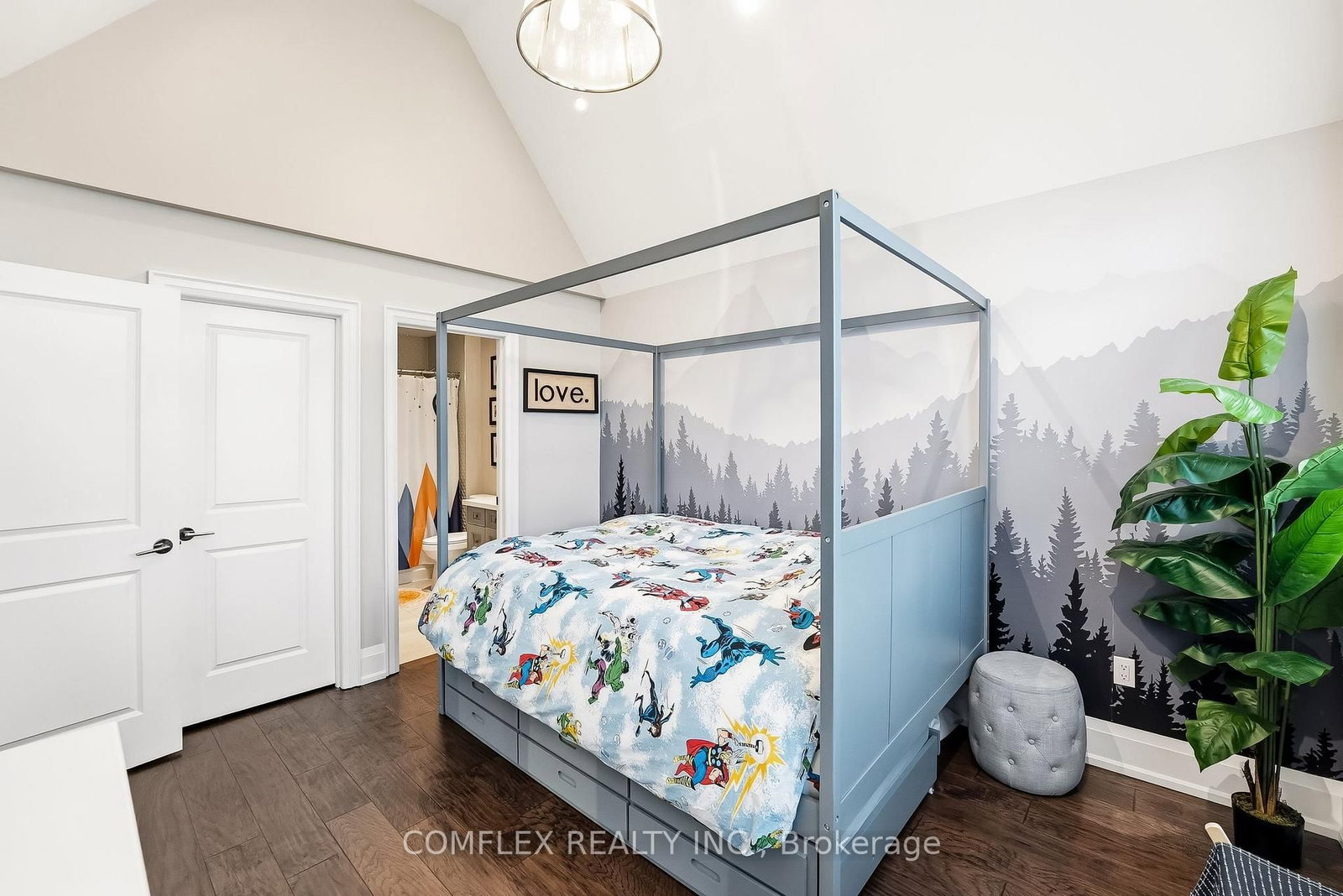 108 Avenue Road • Newmarket, ON photo 30