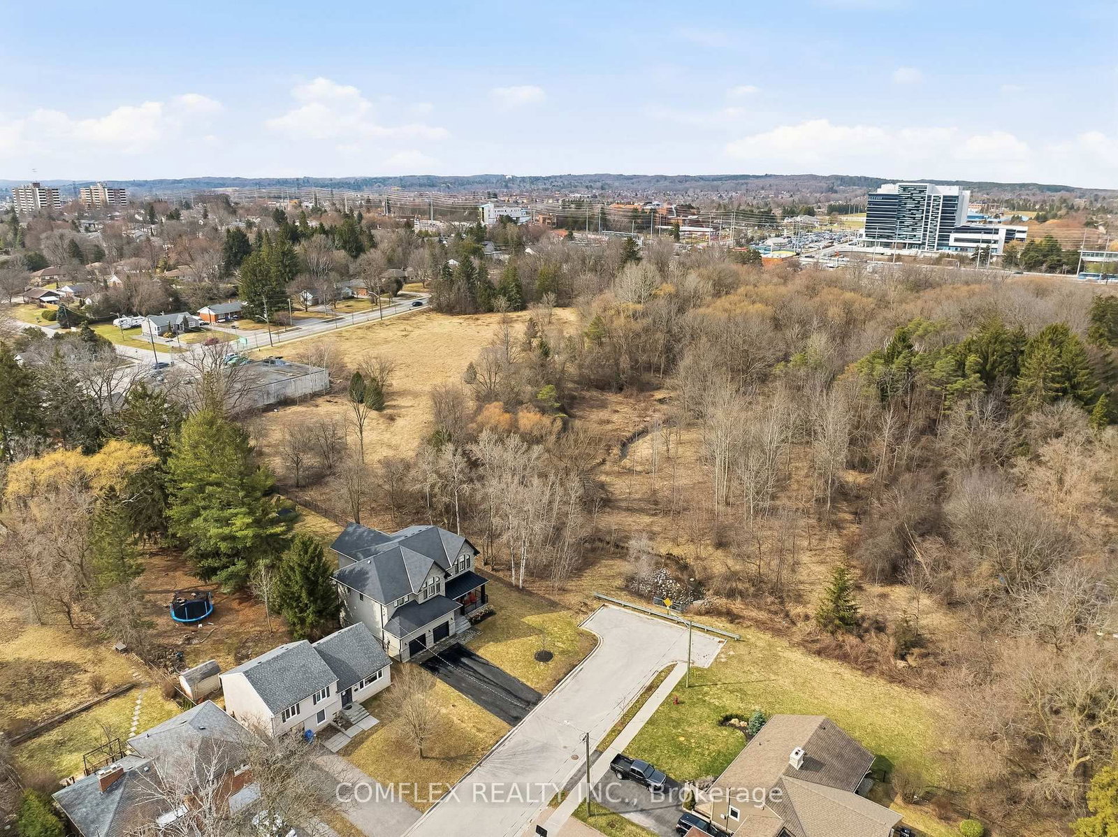 108 Avenue Road • Newmarket, ON photo 6