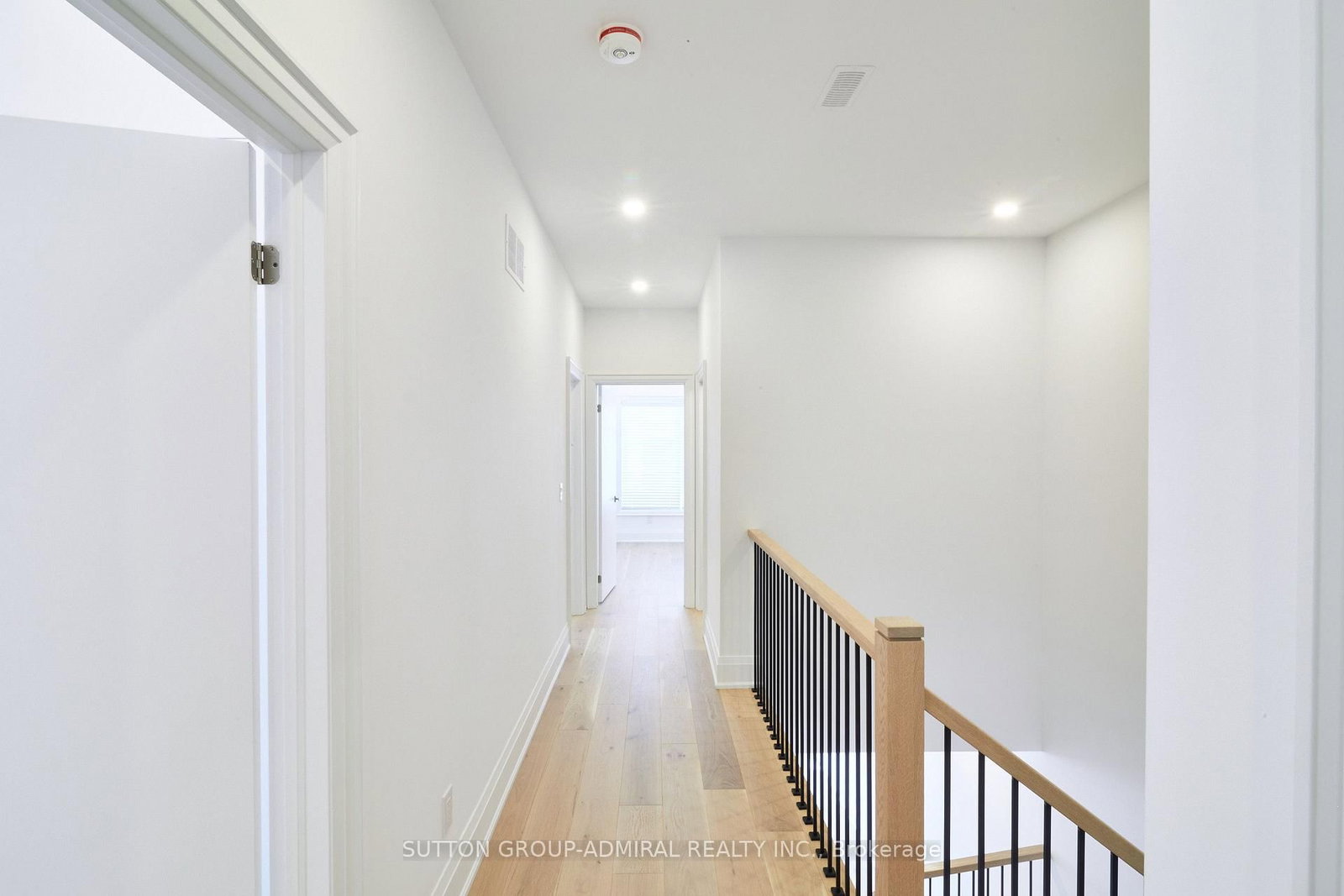Direzze 18 Court • Richmond Hill, ON photo 13