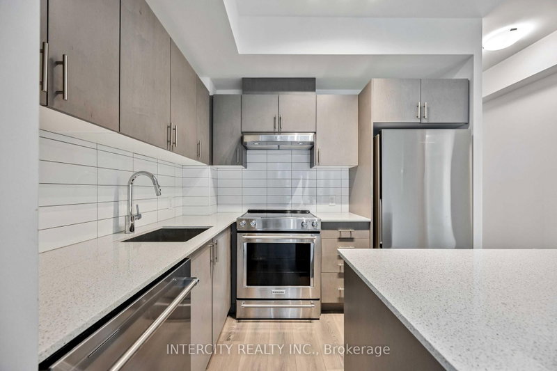 523 - 9000 Jane Street