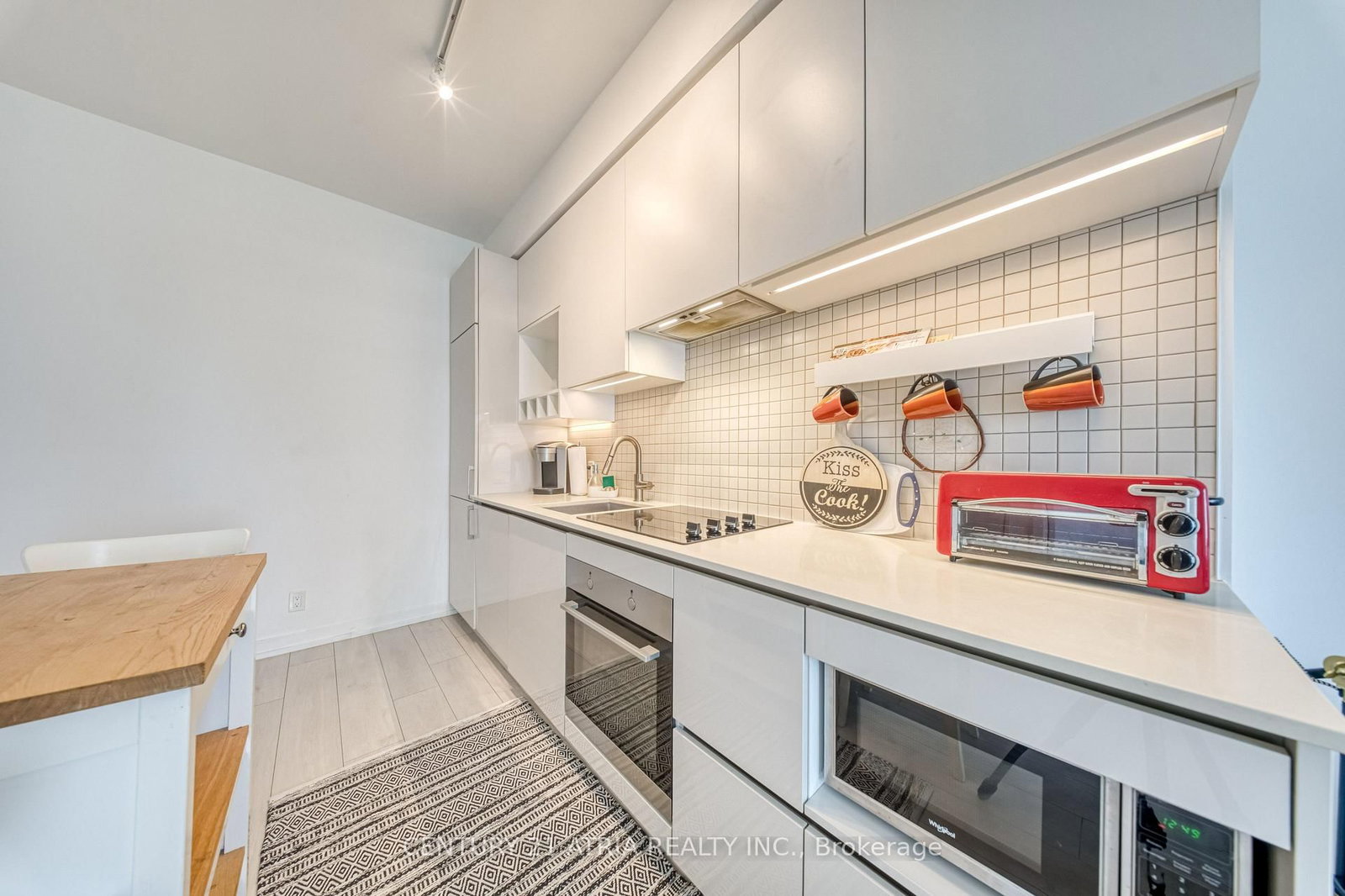 950 Portage Parkway • #1811 • Vaughan, ON photo 14