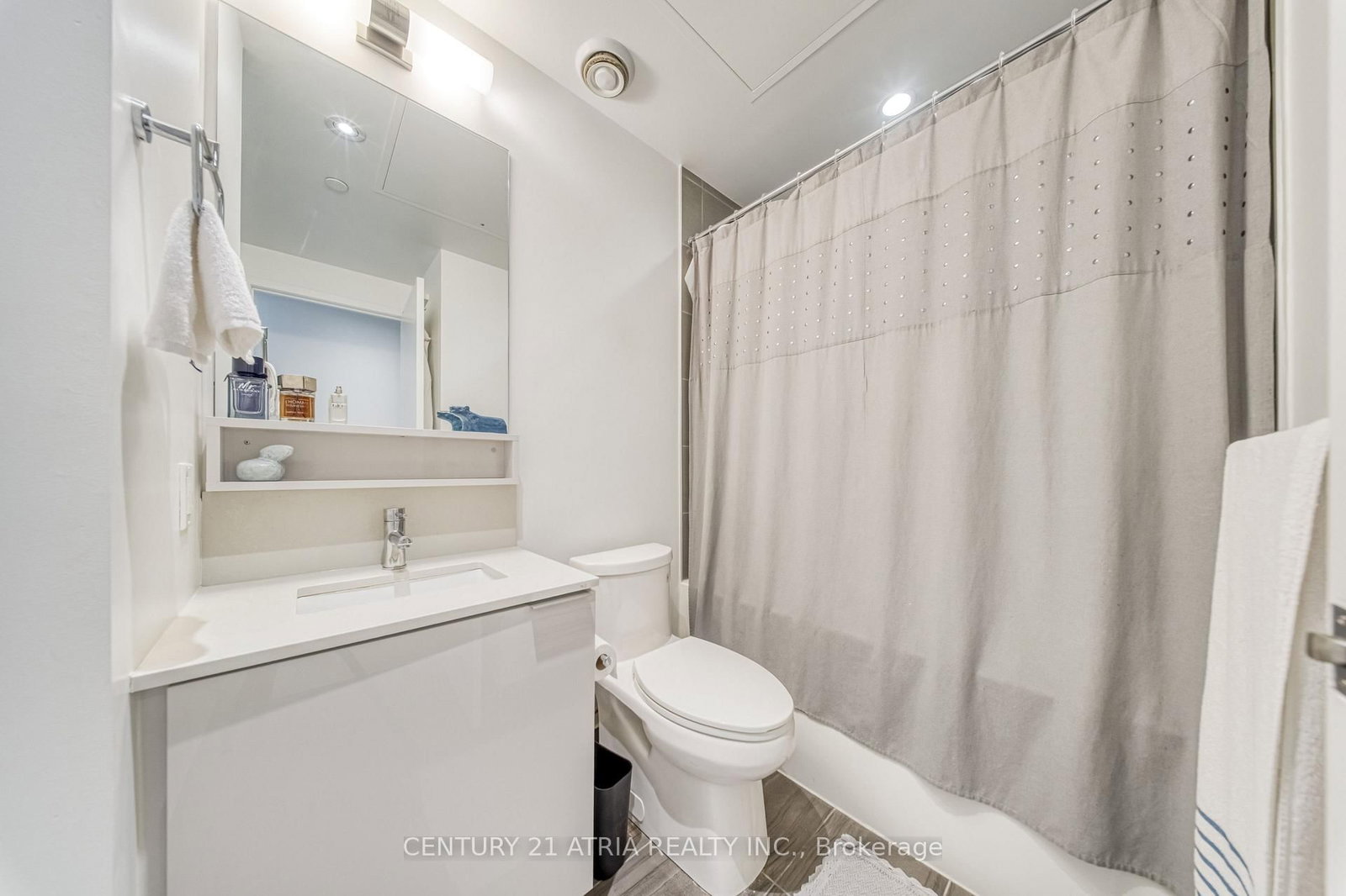 950 Portage Parkway • #1811 • Vaughan, ON photo 18