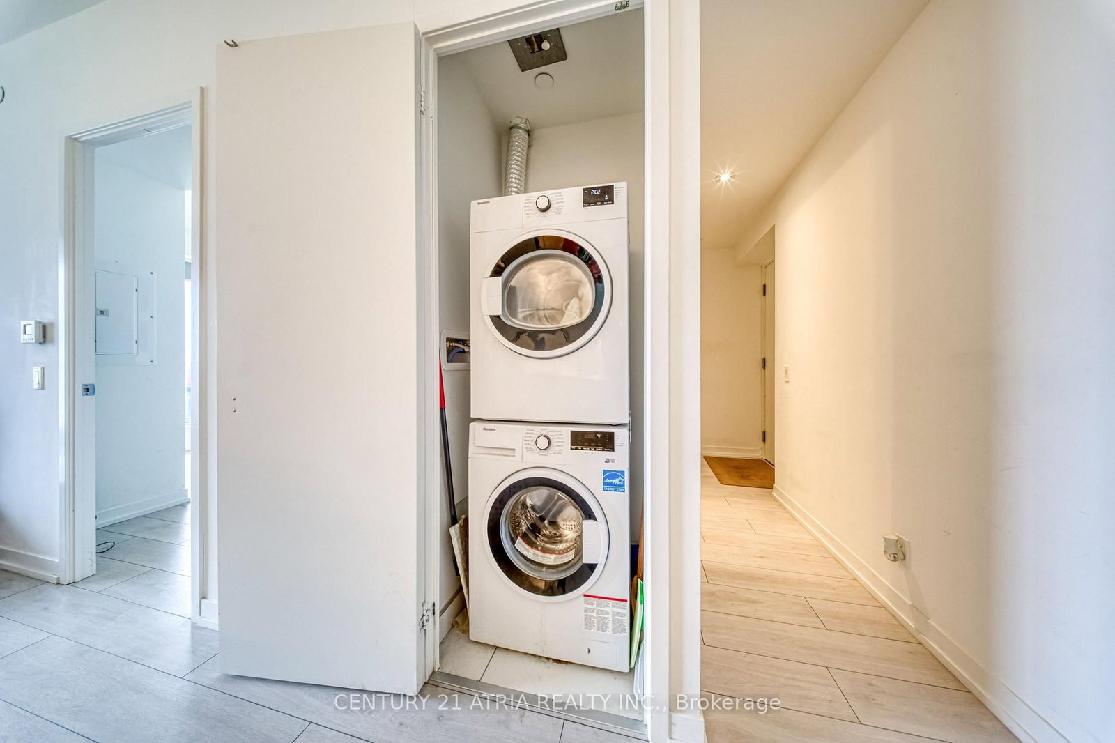 950 Portage Parkway • #1811 • Vaughan, ON photo 19