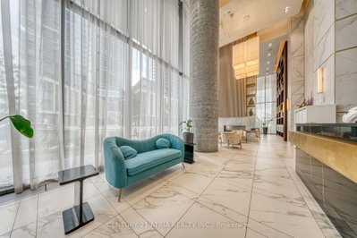 950 Portage Parkway • #1811 • Vaughan, ON photo 4