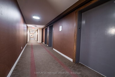 75 Norman Bethune Avenue • #909 • Richmond Hill, ON photo 4