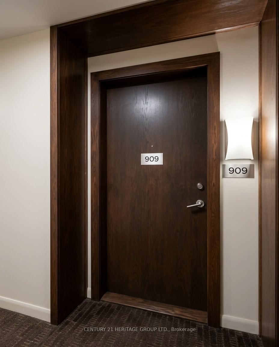 75 Norman Bethune Avenue • #909 • Richmond Hill, ON photo 5