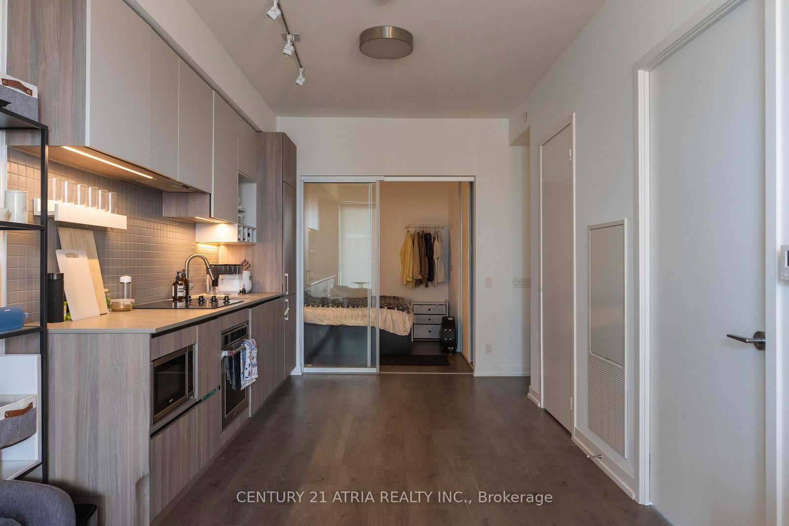 950 Portage Parkway • #2803 • Vaughan, ON photo 3