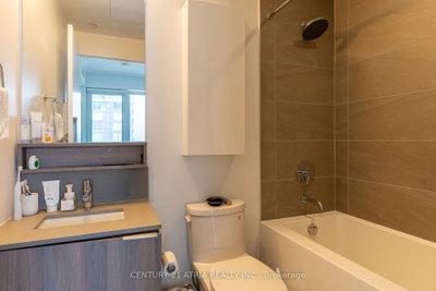 950 Portage Parkway • #2803 • Vaughan, ON photo 8