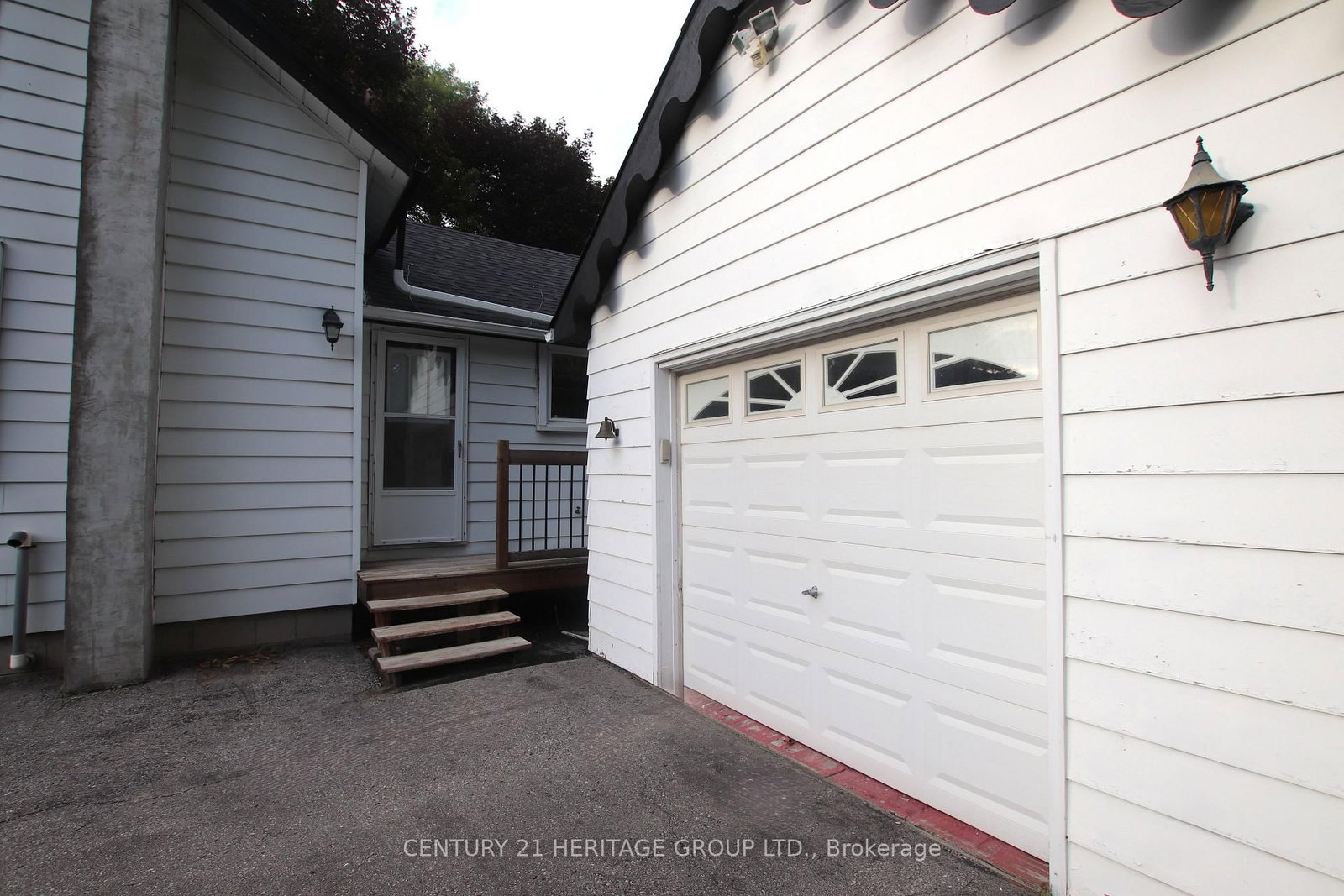 13727 Ninth Line • Whitchurch-Stouffville, ON photo 6