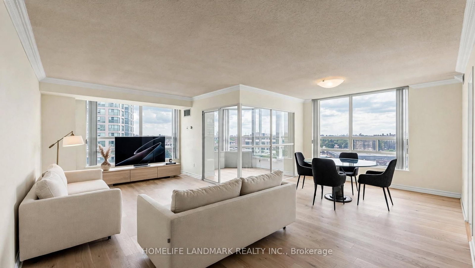 7805 Bayview Avenue • #913 • Markham, ON photo 13