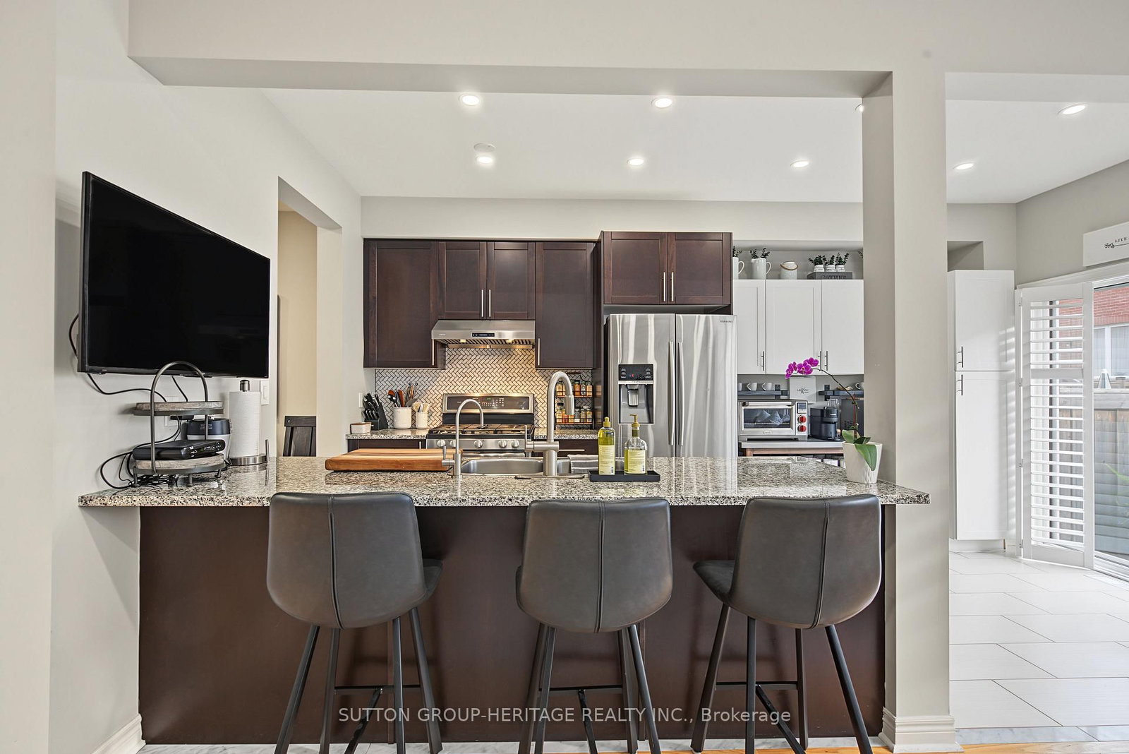 15 Clarinet Lane • Whitchurch-Stouffville, ON photo 4