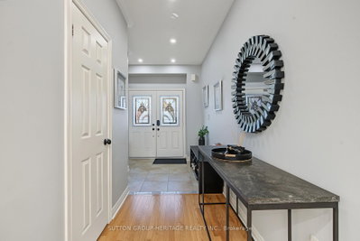 15 Clarinet Lane • Whitchurch-Stouffville, ON photo 8