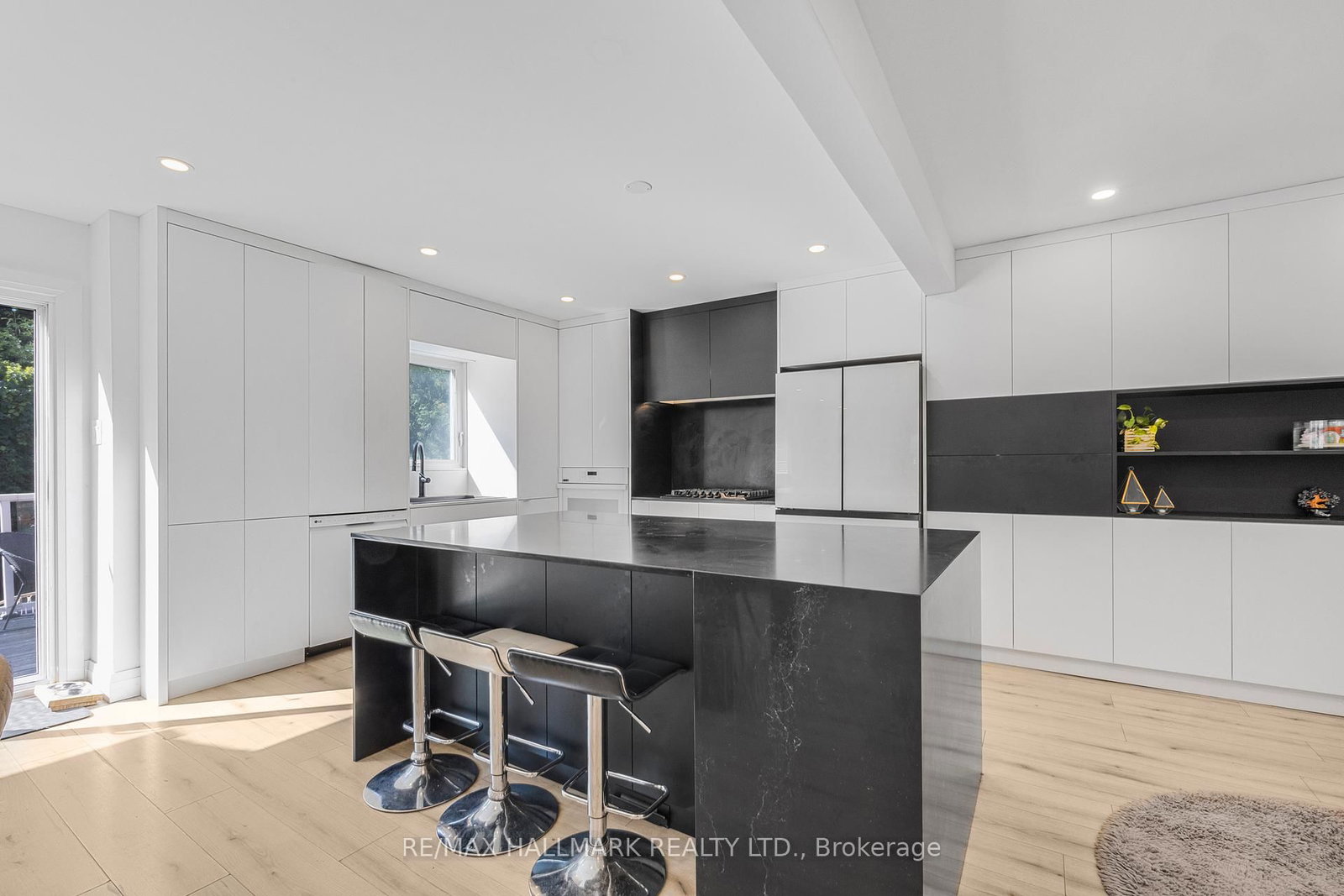 133 Heathwood Heights Drive • Aurora, ON photo 19