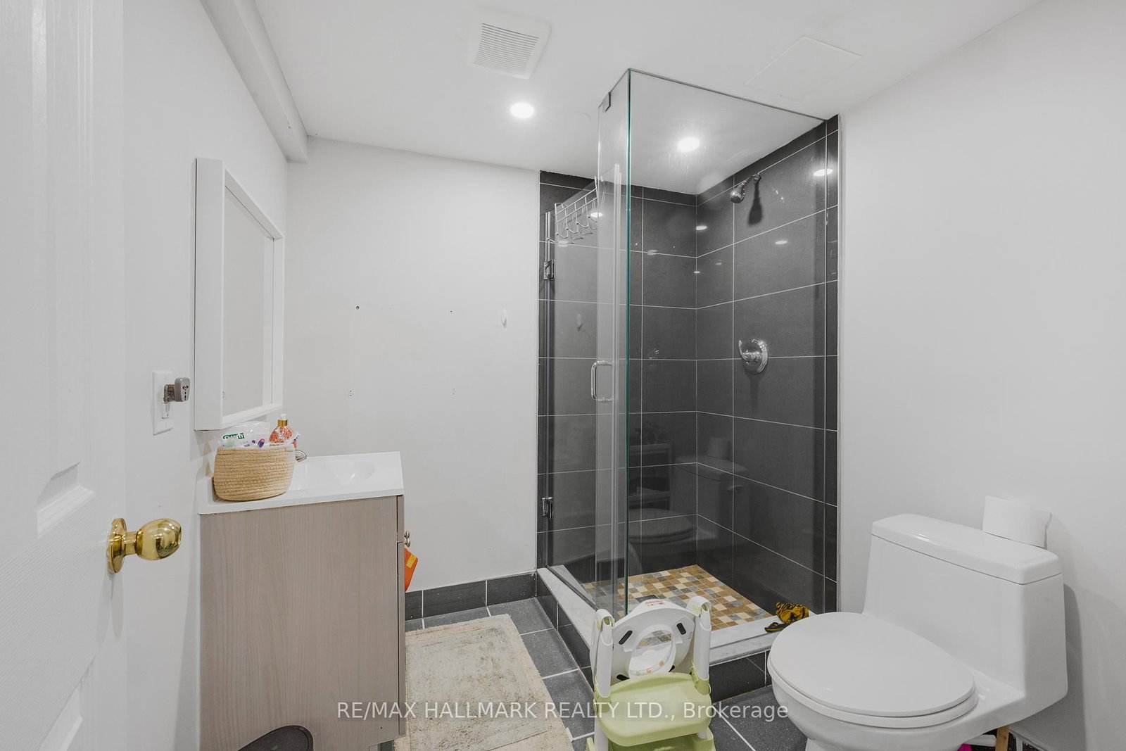 133 Heathwood Heights Drive • Aurora, ON photo 37