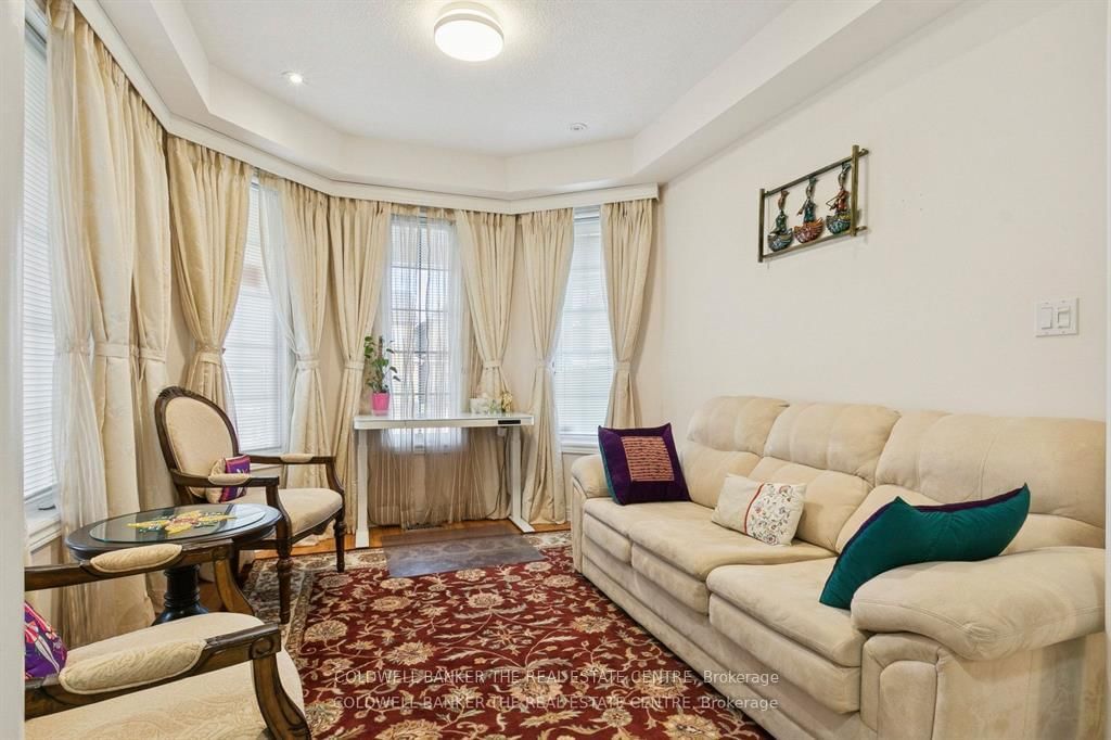 768 Millard Street E • Whitchurch-Stouffville, ON photo 8