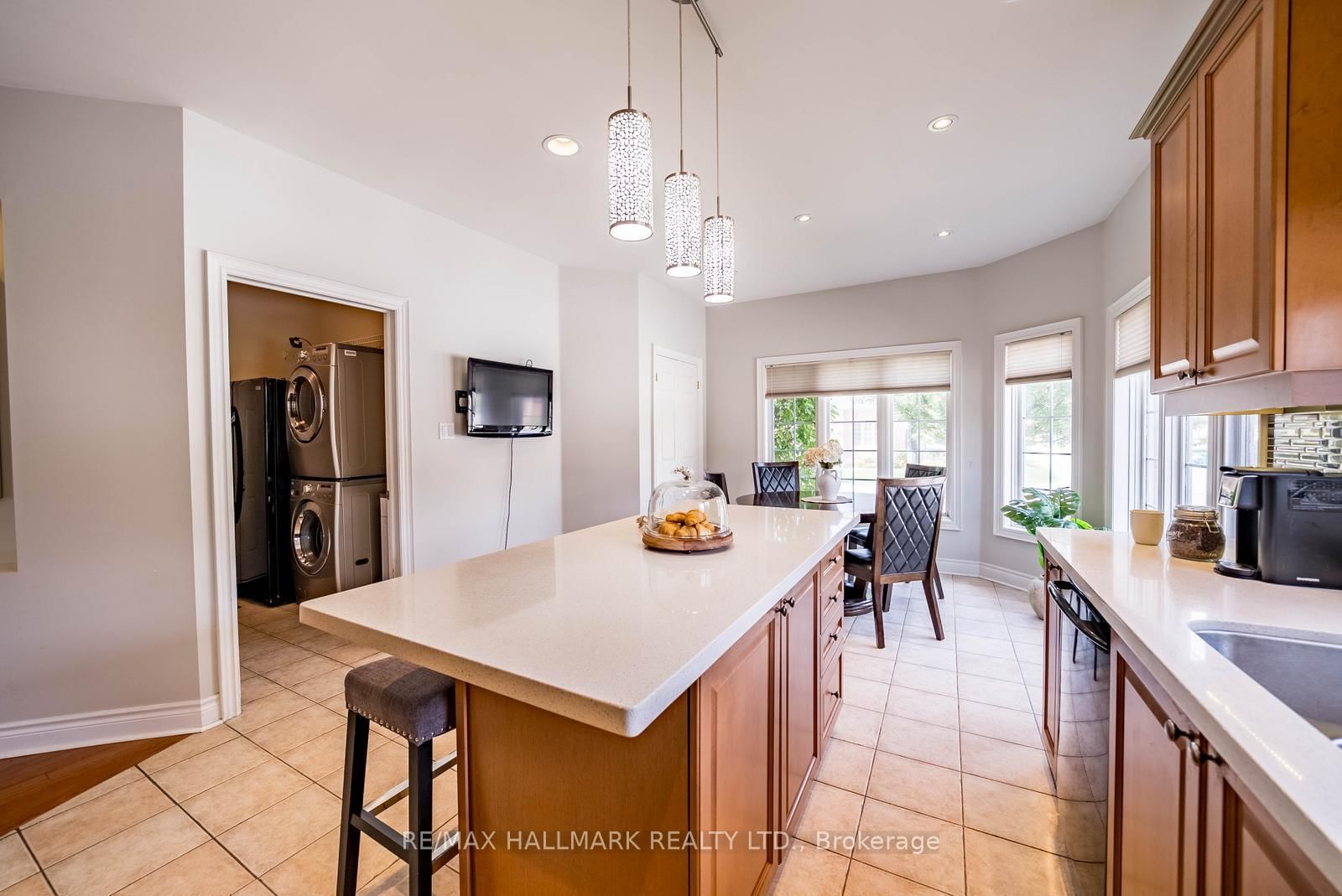 10 Vardon Gate • Whitchurch-Stouffville, ON photo 16