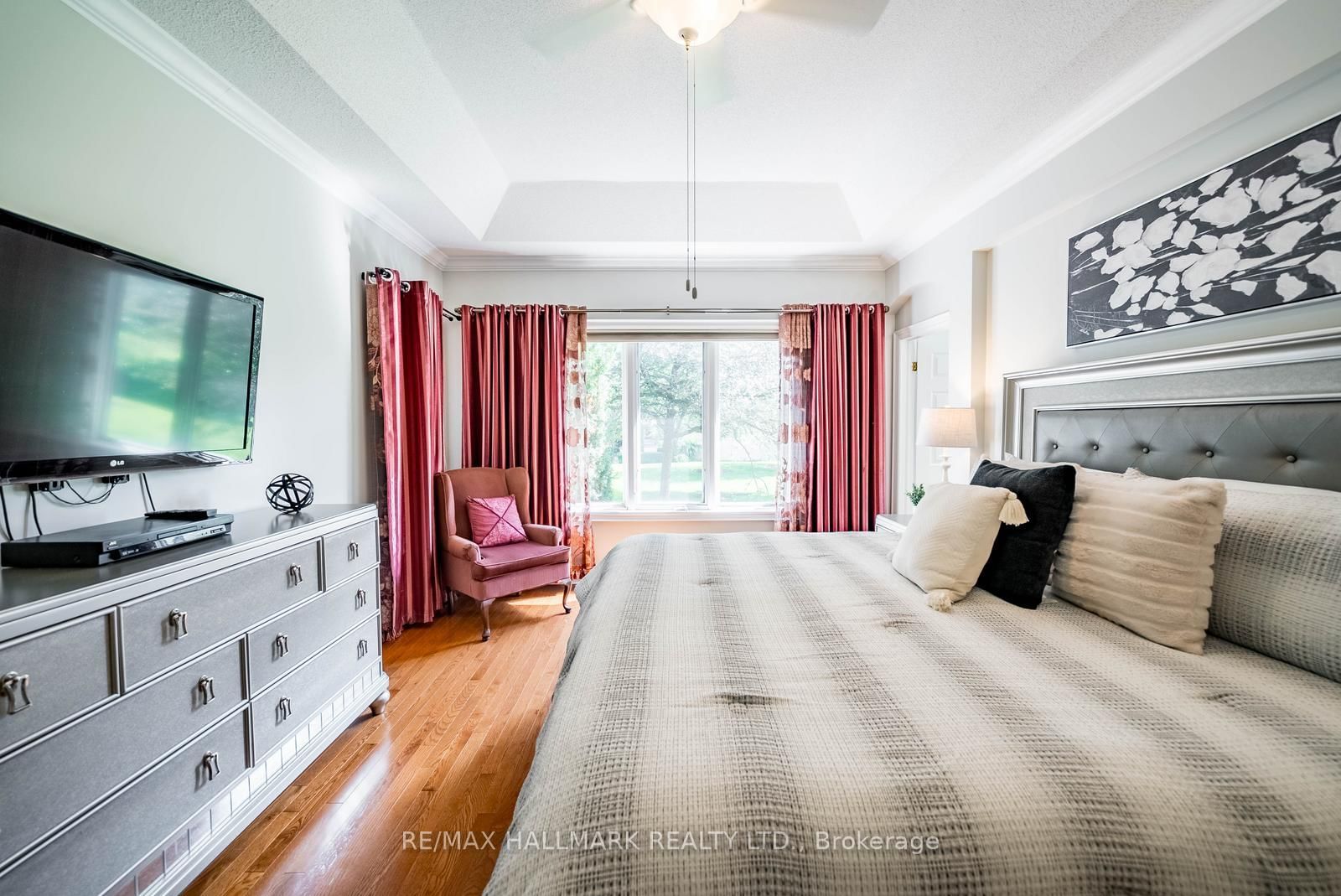 10 Vardon Gate • Whitchurch-Stouffville, ON photo 22