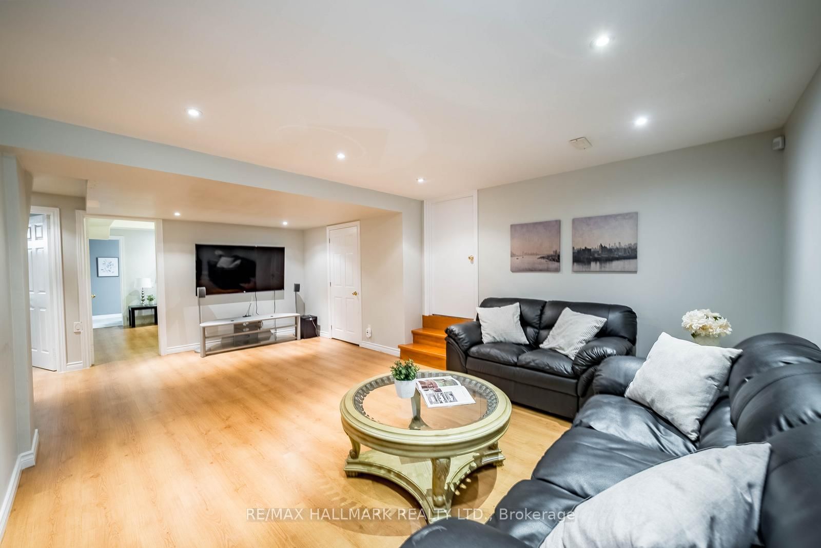 10 Vardon Gate • Whitchurch-Stouffville, ON photo 30