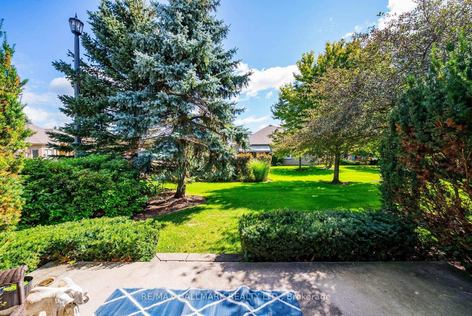 10 Vardon Gate • Whitchurch-Stouffville, ON photo 41