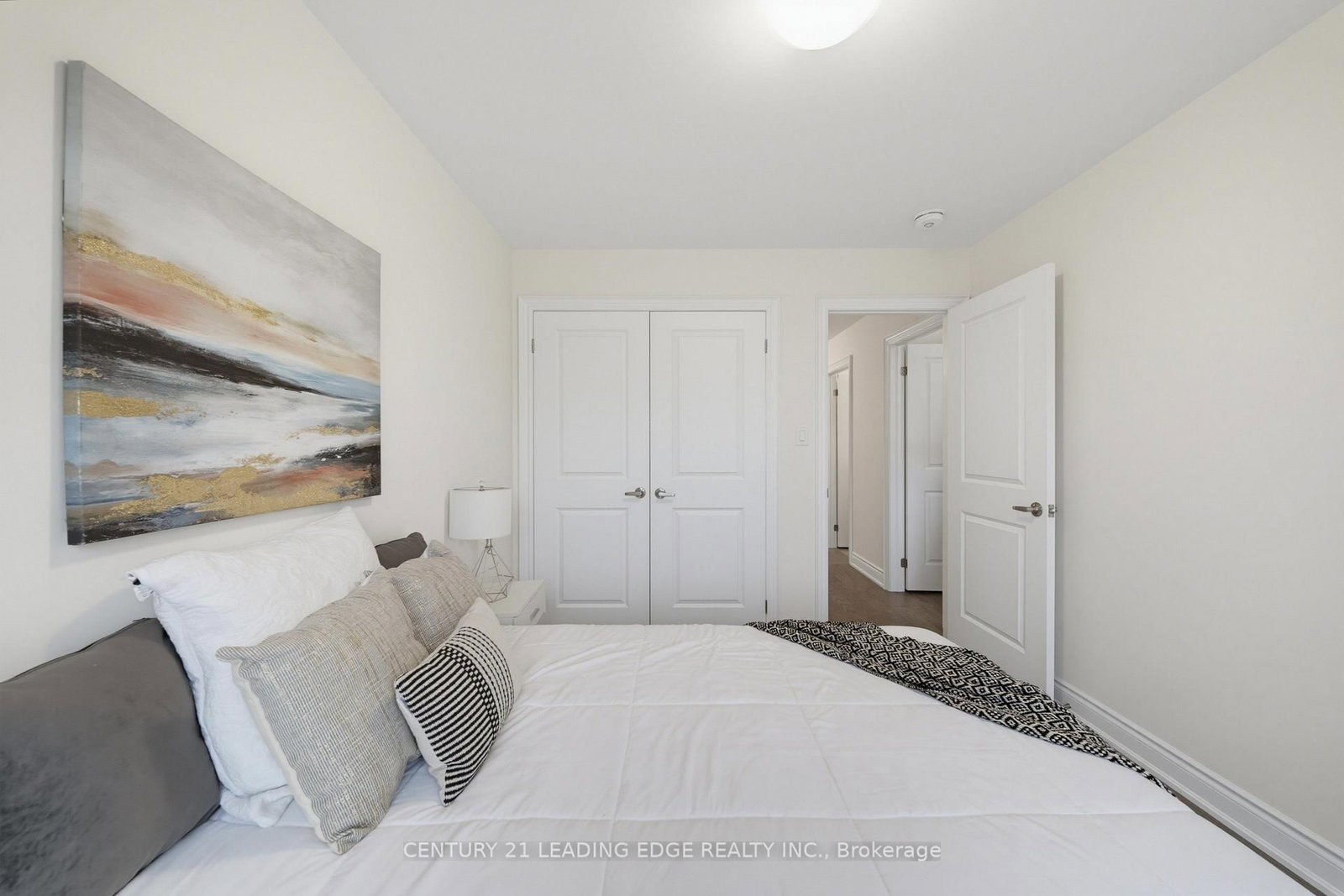 332 Laplante Street • Newmarket, ON photo 44