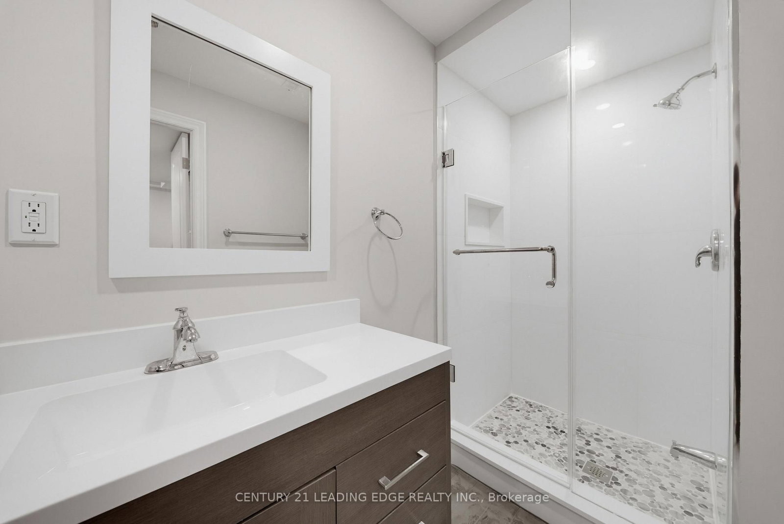 332 Laplante Street • Newmarket, ON photo 47