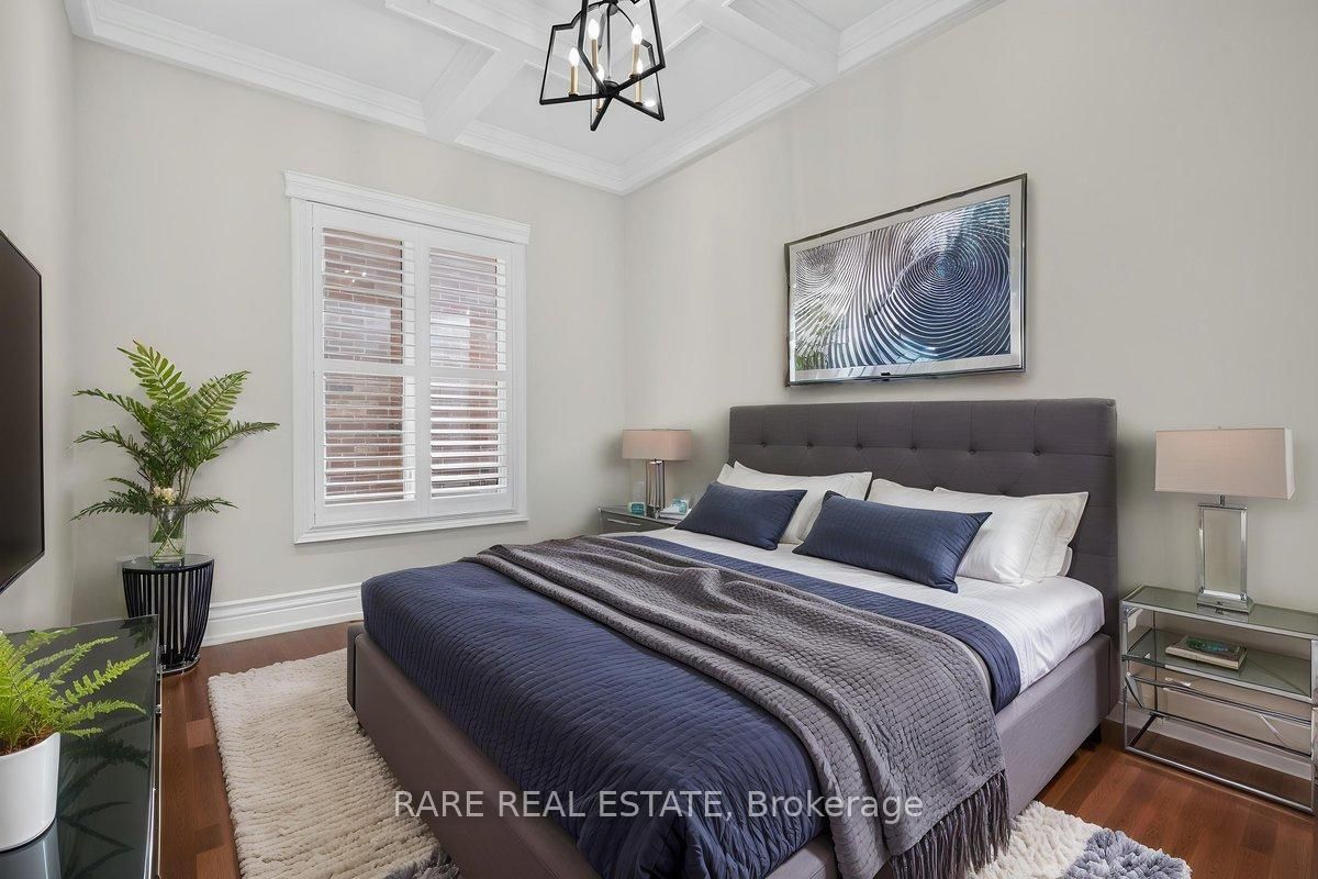 43 Pear Blossom Way • East Gwillimbury, ON photo 9