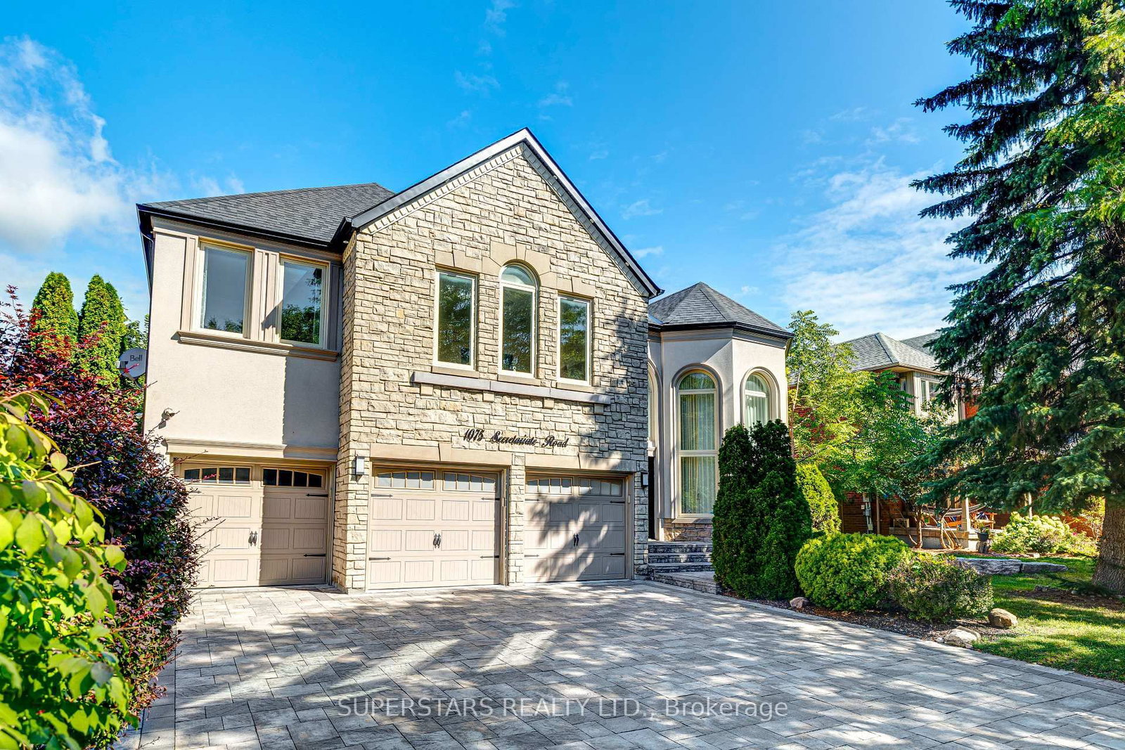 1075 Secretariate Road • Newmarket, ON photo 2