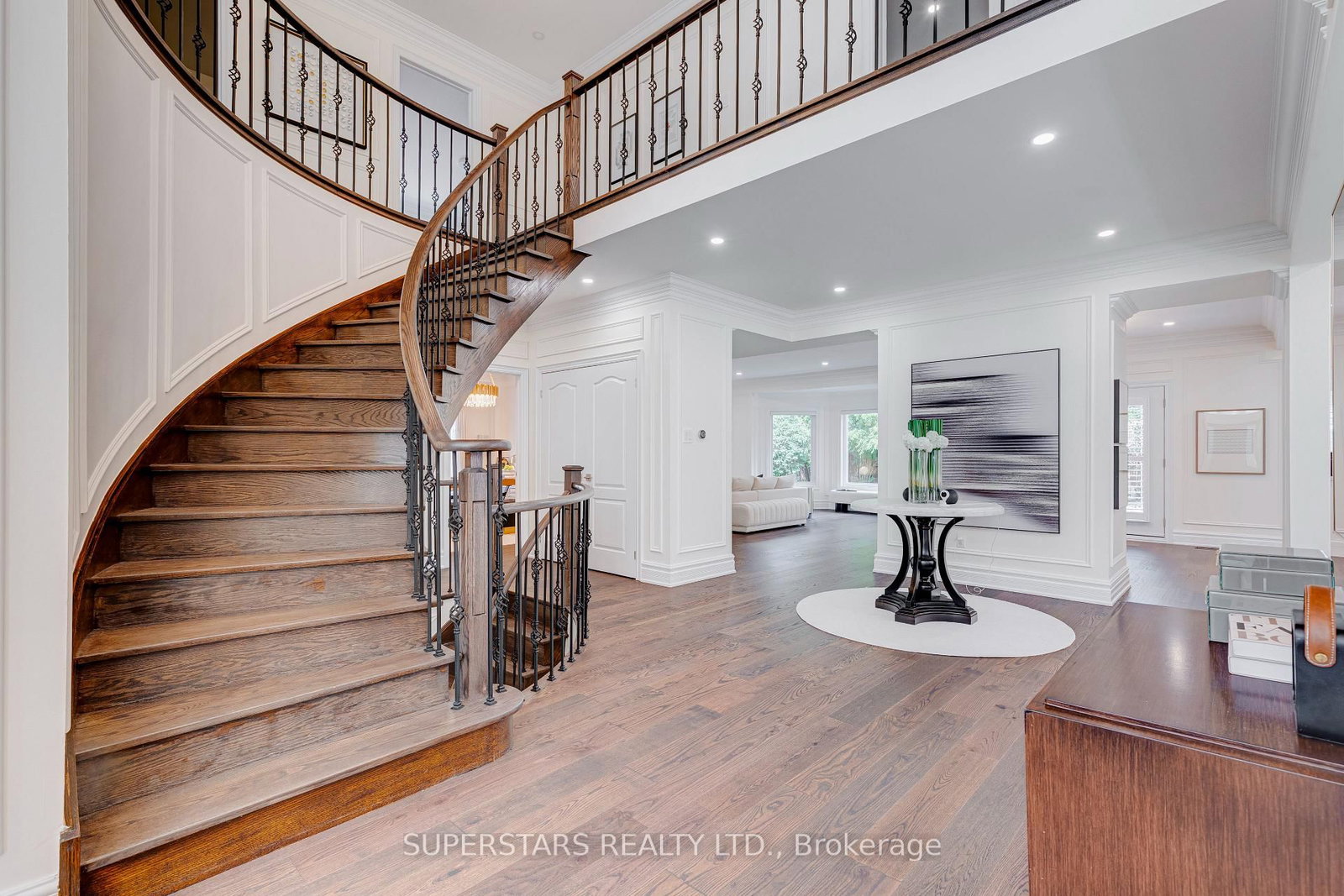1075 Secretariate Road • Newmarket, ON photo 9