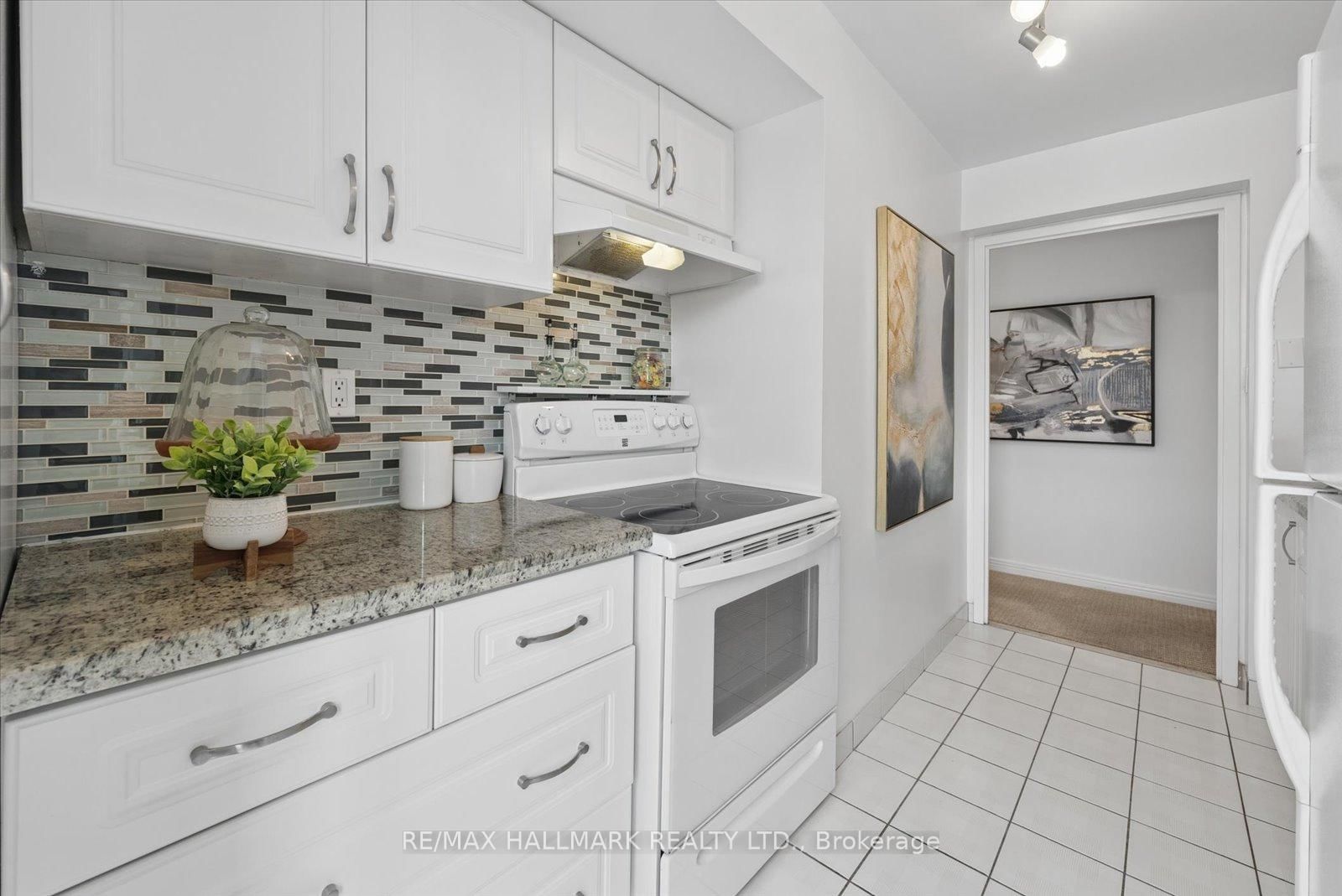 30 Wilson Street • #302 • Markham, ON photo 21