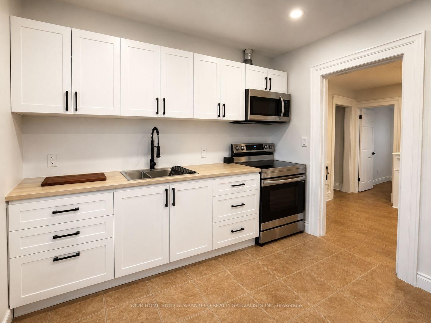2 - 94 Wellington Street E, Aurora 4