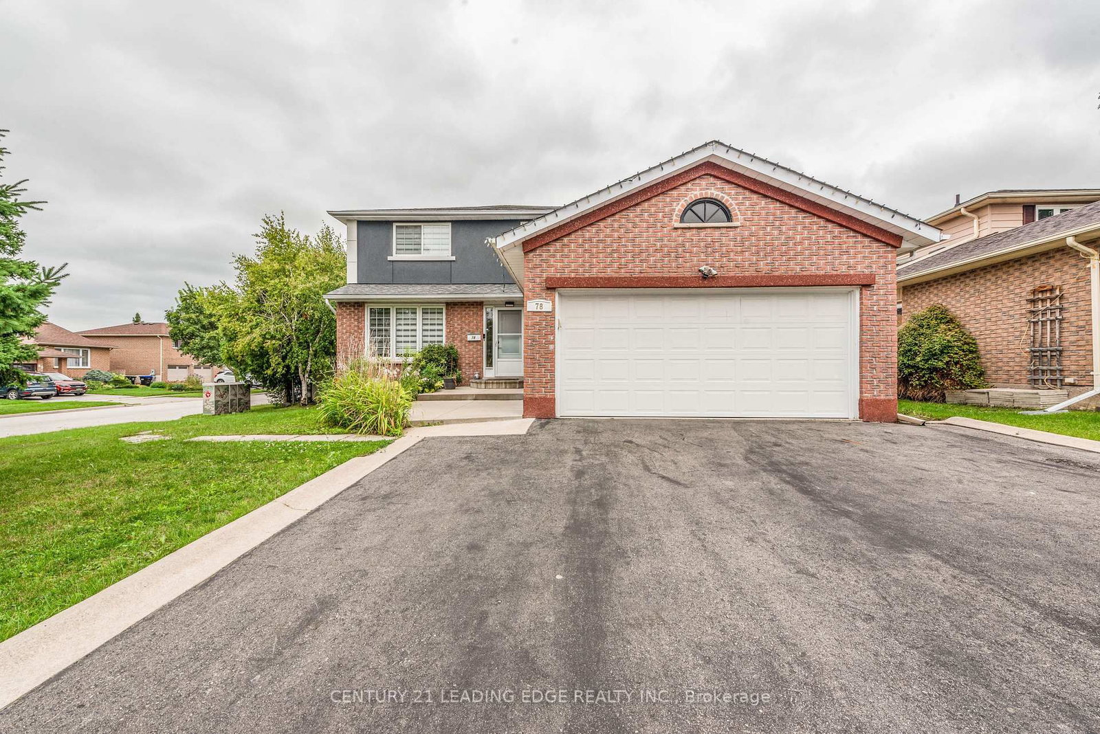 78 Crown Crescent • Bradford West Gwillimbury, ON photo 1