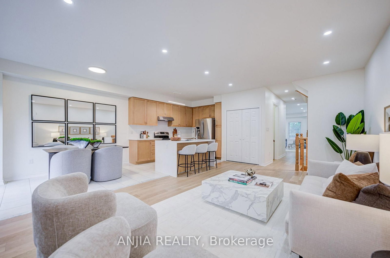 719 Hammersly Boulevard • Markham, ON photo 10