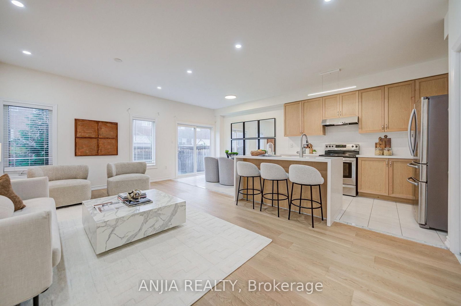 719 Hammersly Boulevard • Markham, ON photo 8